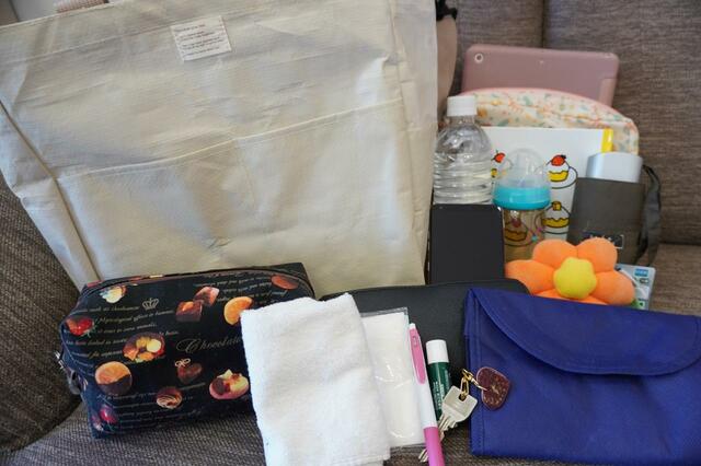 【3COINS マザーズバッグ】これだけ荷物を入れてもまだ余裕があります