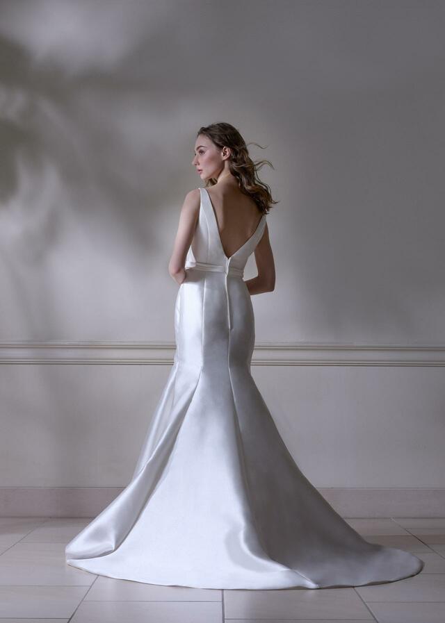 「DAVID K NEW YORK（デヴィッド ケイ ニューヨーク）」新作ウェディングドレス　NY-0121_Offwhite