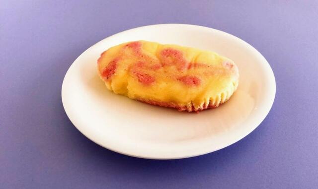 サイズは極みチーズ蒸しパンと同じです（およそ12cmｘ7.5cm）。