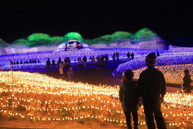©2010熊本県くまモン 協力 熊本県大阪事務所　撮影：新井 亮