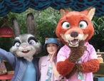 ズートピア2のニックとジュディとグリーティング(香港ディズニーランドにて)※顔はイメージです