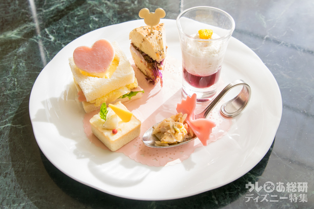 “ミニーのプレシャスモーメント・ウィズ・ユー”アフタヌーンティーセット 3,800円｜東京ディズニーランドホテル「ドリーマーズ・ラウンジ」