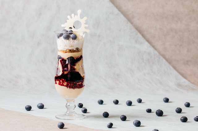 ブルーベリーチーズパフェ