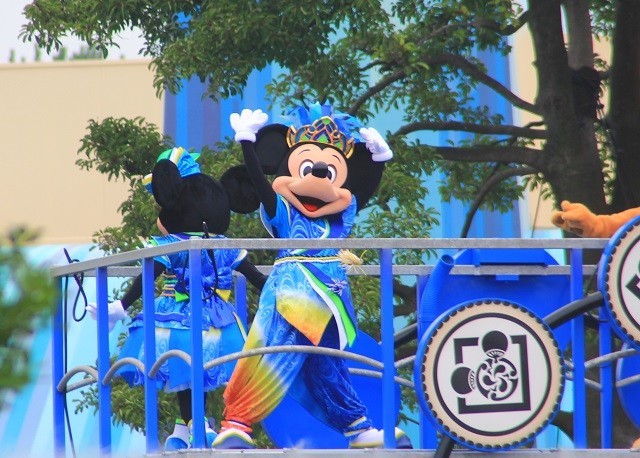 停止してダンスも！