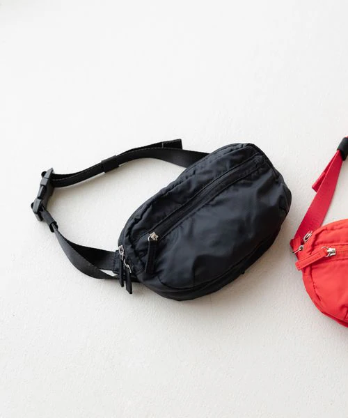 【LOWRYS FARM】「ウエストポーチ」3,990円(税込)