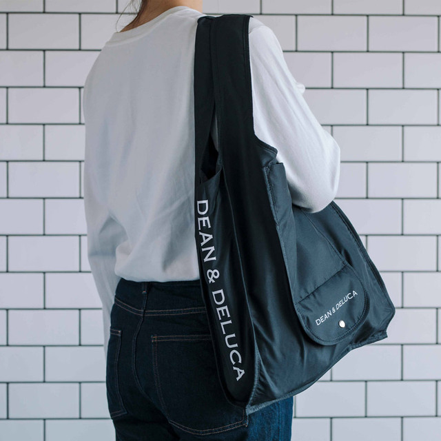 「ショッピングバッグ ブラック」1,870円（税込）