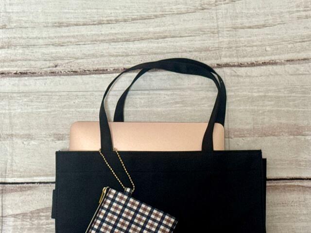 MacBook Airがラクラク入るサイズ間