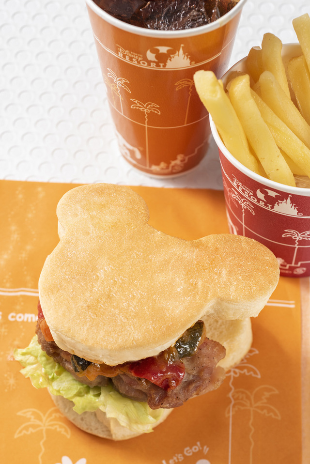 ミッキーブレッドサンド(チキン&ラタトゥイユ)