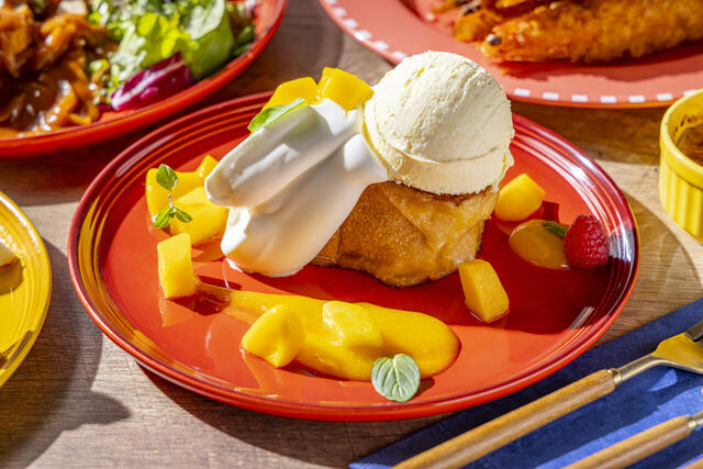 「北海道ミルクのマンゴーフレンチトースト」＜期間：2026年4月29日〜6月30日＞【テーマは“大人のための洋食ビュッフェ”♪ヒルトン成田でGWはズワイ蟹が食べ放題！5/7からはジャンボエビフライ＆完熟メロンも食べ放題！】