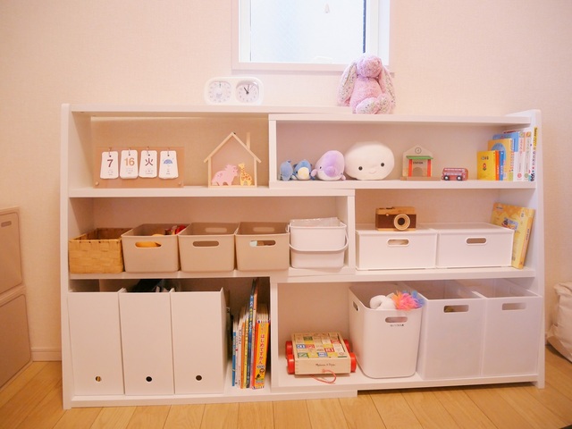 【ベルメゾン　伸縮できる腰高本棚 ・オープンラック】子ども部屋にもおすすめです