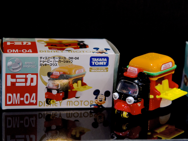 ドゥビー バーガーショップ ミッキーマウス