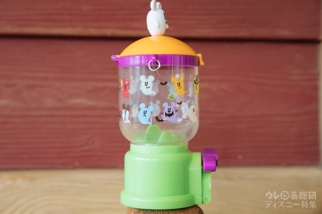 グミキャンディー、ミニスナックケース付き ¥850