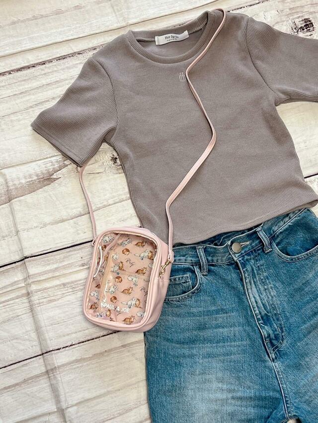 カジュアルなデニムコーデに合わせてちょっとしたお出かけに♪