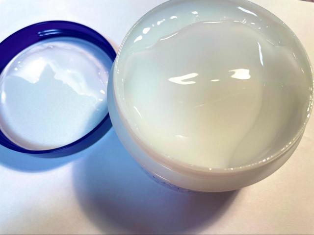 【ナチュリエ ハトムギ保湿ジェル】1つで5つもの使い方ができます