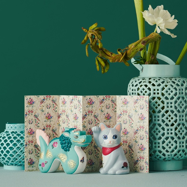 招きねこ/招きたつ 各¥6,600、屏風 ¥4,400（全て公式オンラインストア限定）