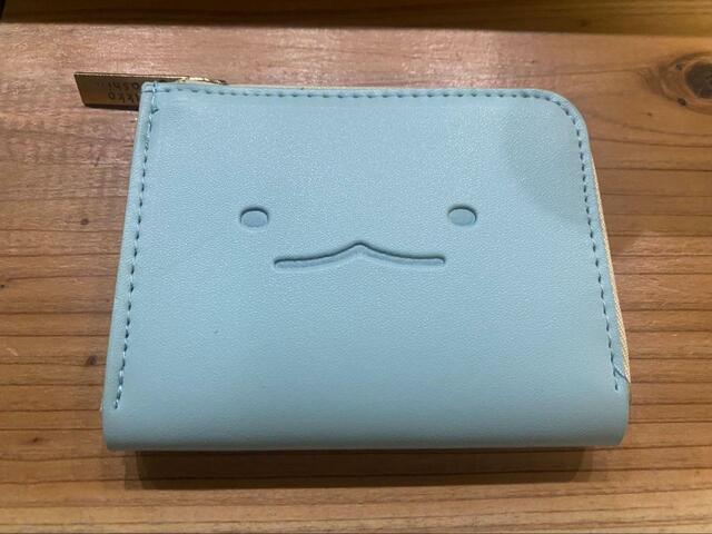 【宝島社　すみっコぐらし バイカラーミニ財布BOOK とかげver.】サイズは（約）縦8.5×横11×厚さ1.5cm