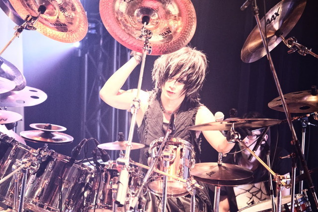 DEZERT　SORA（Dr）　　　撮影：小林裕和