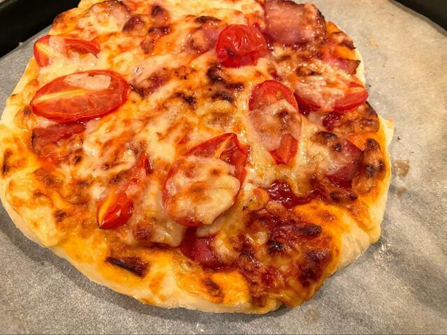 【アイリスオーヤマ ホームベーカリー】とろけるチーズがたまらない！こんがり焼けました