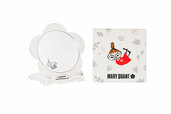 【マリークワント「MOOMIN × MARY QUANT DESIGN COLLECTION」】コンパクト ミラー M02 グレイッシュ ホワイト：3,080円（税込）