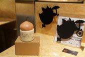 ウォールライト3,850円 どんぐりジャー2,750円 ©Studio Ghibli