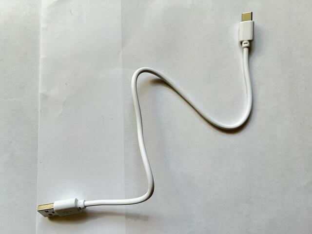 【無印良品 充電式モバイルハンディファン】無印良品の充電コードは短め