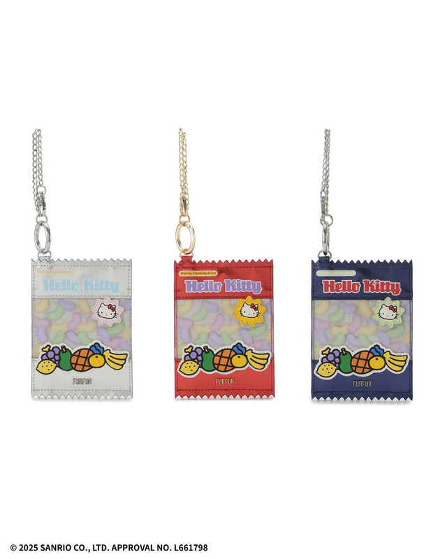HELLO KITTYポーチチャーム 7,700円(税込)