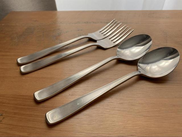 【Standard Products 新潟燕 ライラックデザートスプーン・デザートフォーク 2本】シンプルで使いやすいスプーンとフォーク