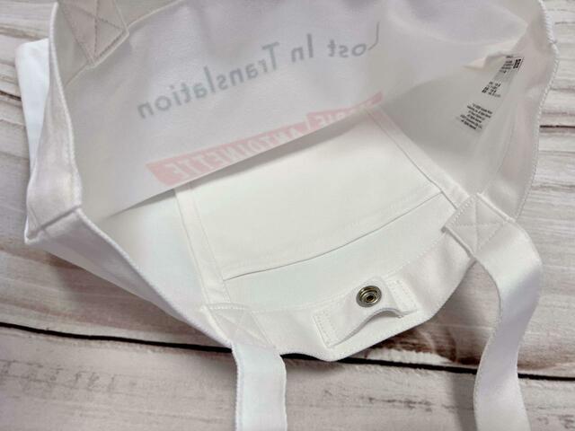 【UNIQLO（ユニクロ）セレブレイティング　ソフィア・コッポラ トートバッグ】中にはポケットがひとつついてます