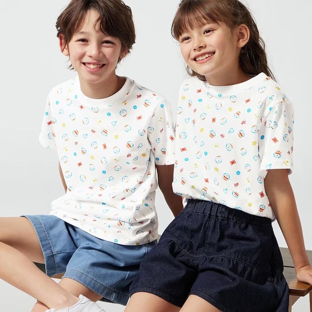 KIDS(男女兼用)グラフィックT(半袖) DORAEMON ¥990