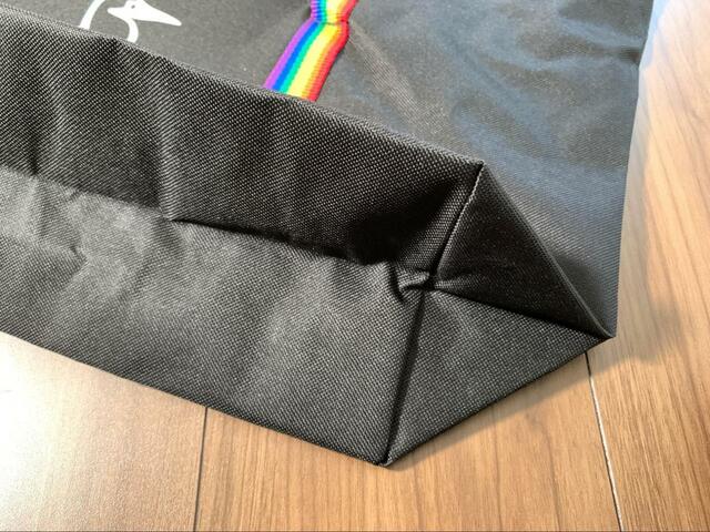 【CHUMS 大容量BIGトートバッグ】ゆとりのあるマチ付きアイテム