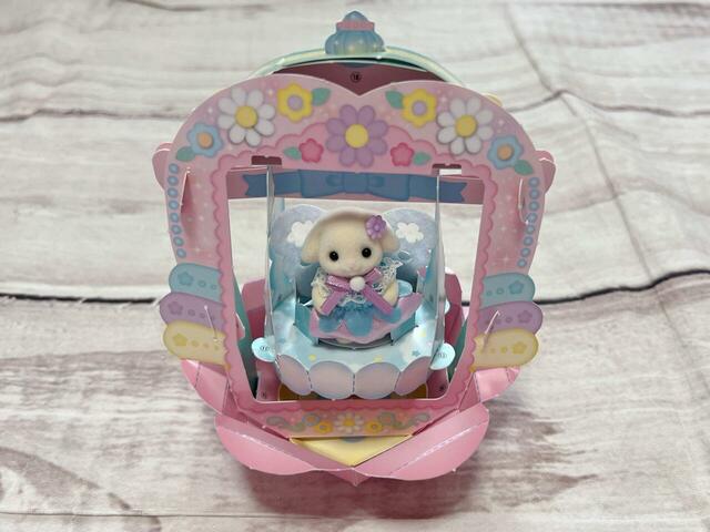 シエルをブランコに乗せてみました。かわいすぎませんか？！