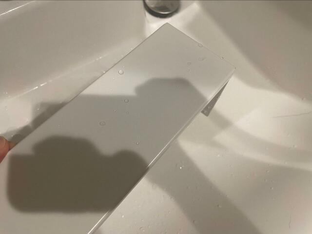 【山崎実業　tower：洗面鏡中 収納ラック 2個組】カラー展開はホワイトとブラックの2色