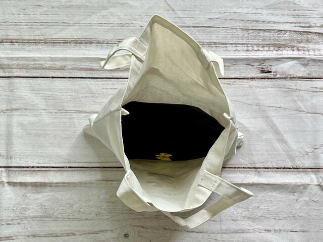 【otonaMUSE（オトナミューズ）7月号増刊】トートバッグには、ペットボトル＆タッパーを入れたポーチも収納可能です♪