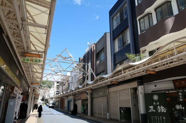 レトロな雰囲気の熱海商店街にも美味しい新店舗がいっぱい