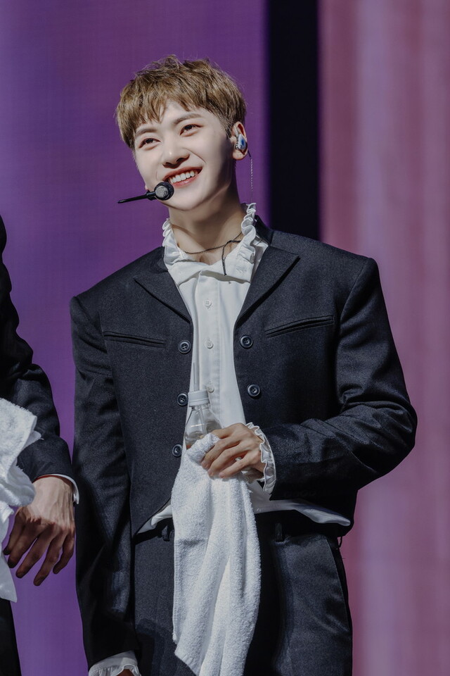 SEOK MATTHEW(ソク・マシュー) 撮©WAKEONE / LAPONE Entertainment