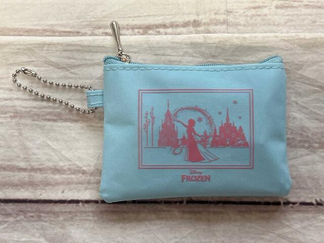 小サイズポーチにモノを入れてみました♪