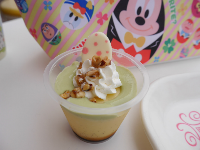9　スペシャルセット、カスタードプリン／東京ディズニーランド「ディズニー・イースター2015」©Disney