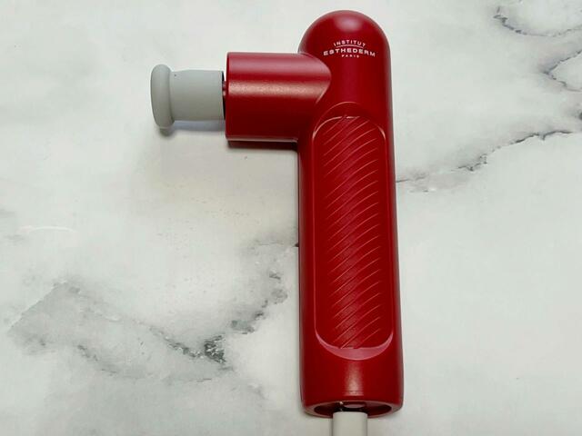 顔用のアタッチメントに付け替えてみました！【＆ROSY（アンドロージー）10月号】付録「エステダム：フェイス＆ボディケアガン」