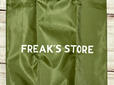両面に「FREAK'S STORE」のロゴ入り。ホワイトカラーが映える〜!