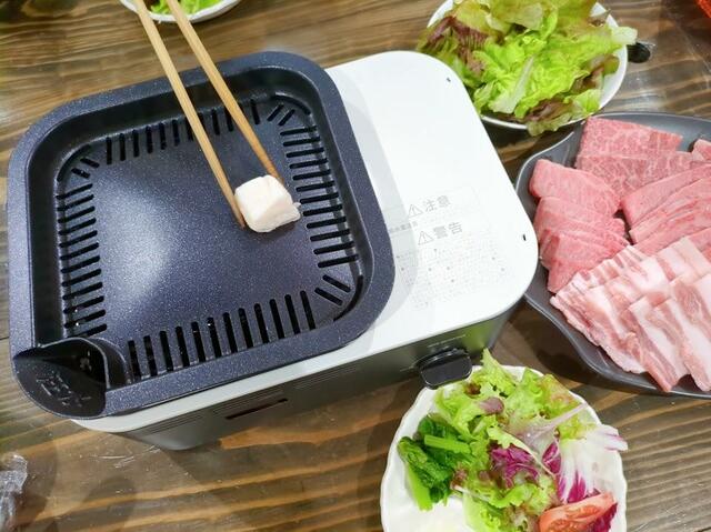 【アイリスオーヤマ 減煙焼肉マルチカセットコンロ】フッ素加工で焦げ付きにくいプレートが嬉しい♪