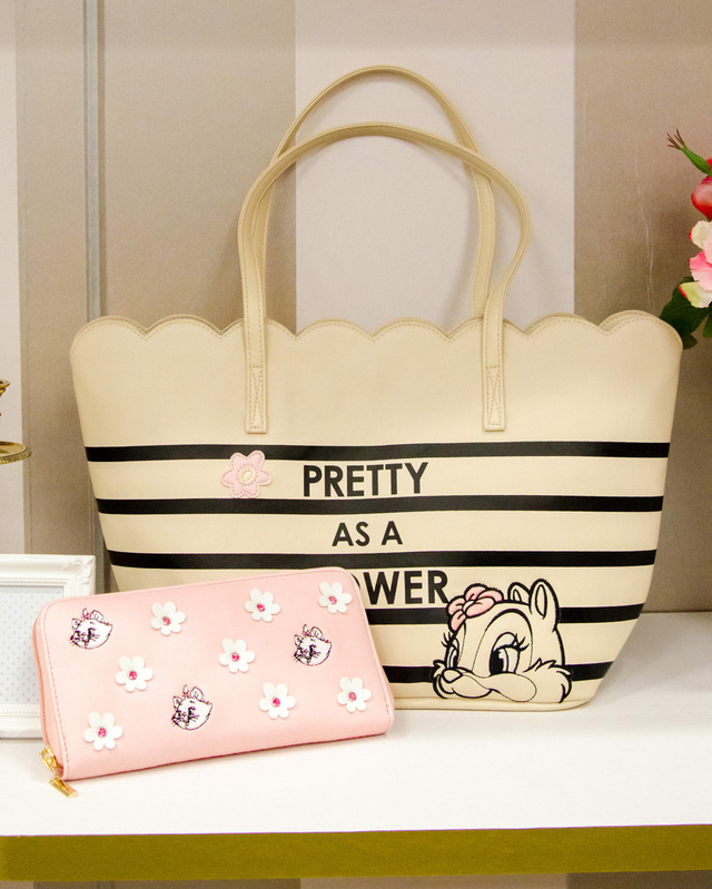 ほんのりとした色合いのアイボリーやピンクがかわいいボーダーシリーズ