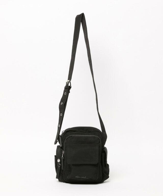 「オリジナルマルチポケットショルダーバッグ」ブラック 5,170円（税込）