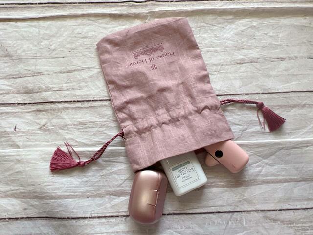 細々したものは巾着などに入れると取り出しやすく便利