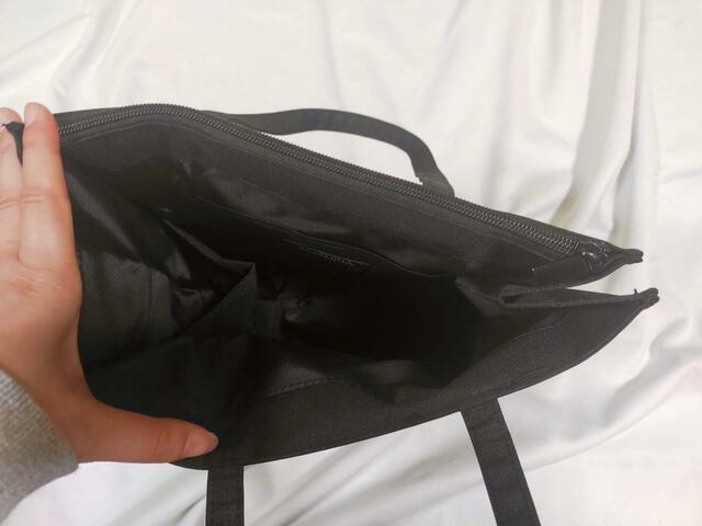 マチがあるので、たっぷり入る