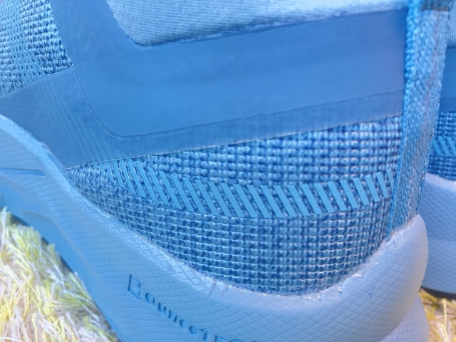 【ワークマン 防水シューズハイバウンスレイン】ミッドソールには「バウンステックECO」という高反発素材が使用されています