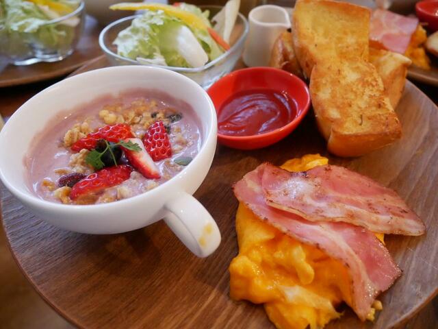 ハワイといえば、アサイーボウル！