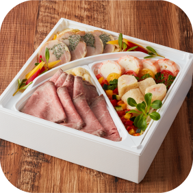 ローストビーフと北海道産鶏のハーブロール