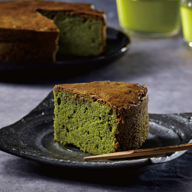 【東京ギフトパレット／茶の環「抹茶バターケーキ『満月』」1個 2,160円】通年販売の抹茶のケーキ