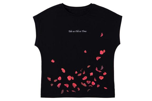 レディスTシャツ 3,900円｜サイズ：W480㎜×H600㎜（レディスMサイズ）｜劇団四季 ディズニーミュージカル『美女と野獣』東京ディズニーリゾート内舞浜アンフィシアター公演オリジナルグッズ