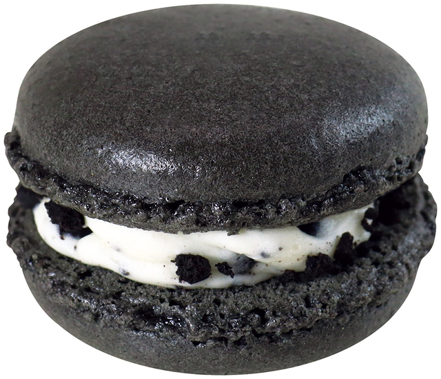 「真っ黒マカロン」＜8月22日（火）発売、税込180円＞【裏不二家の日】